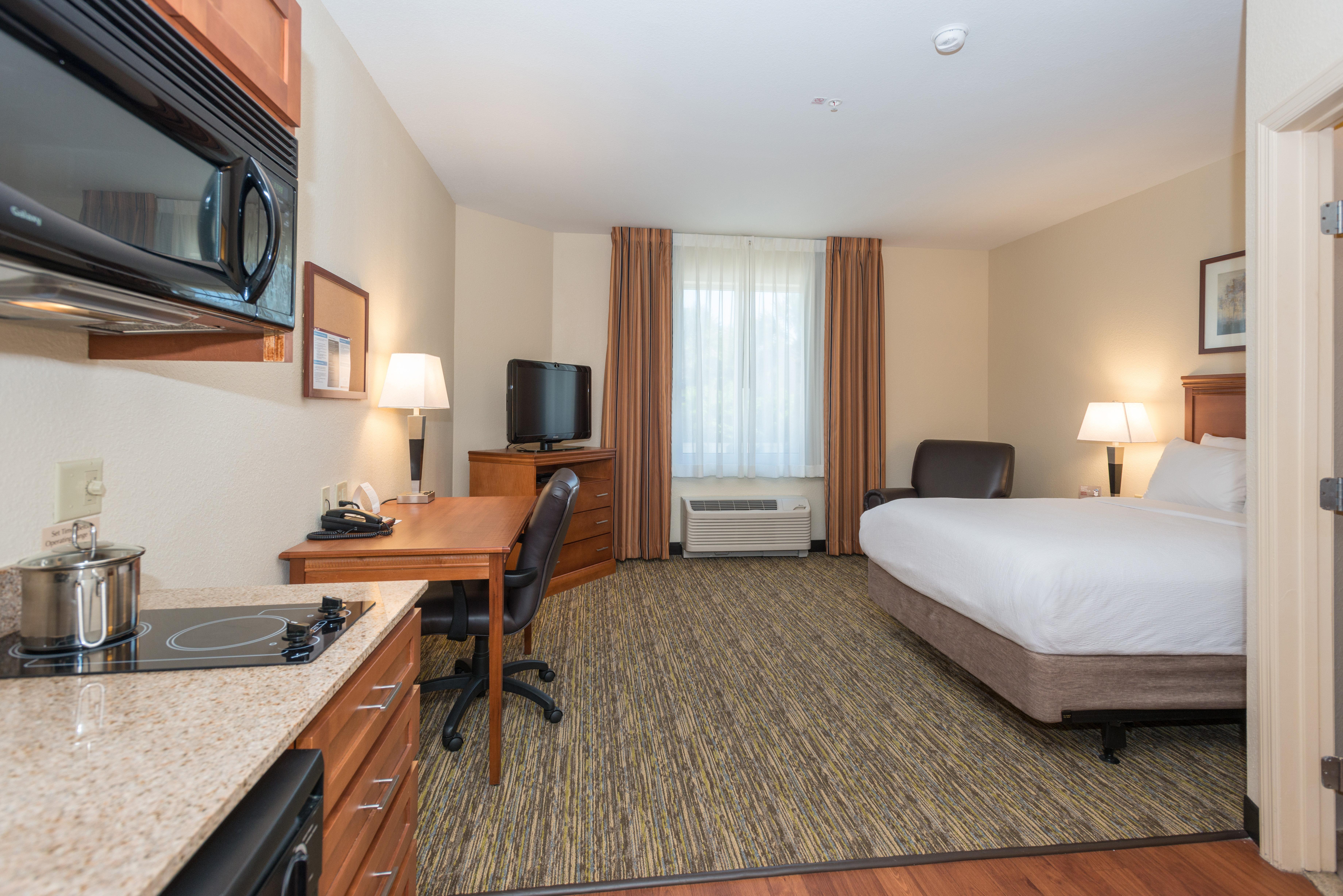 Candlewood Suites Mobile-Downtown By Ihg Экстерьер фото
